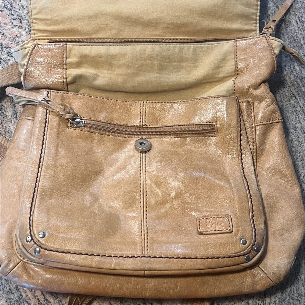 The Sak Woman’s Backpack Purse Tan Leather
